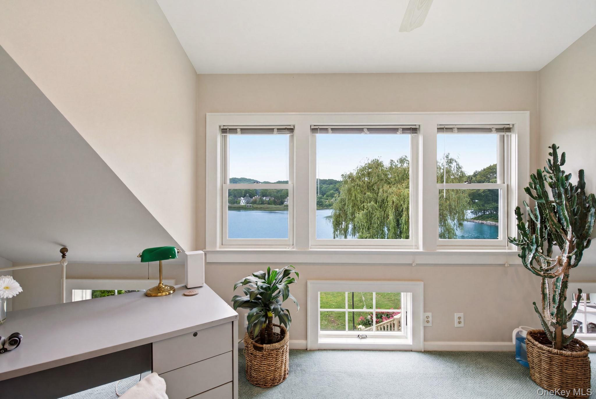33 Prospect Road Centerport, NY 11721 - Photo 32 of 48 Bonus room with a view!