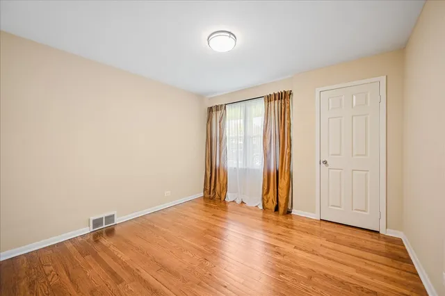 $569,900 | 203 Coldren Drive, Prospect Heights, IL 60070