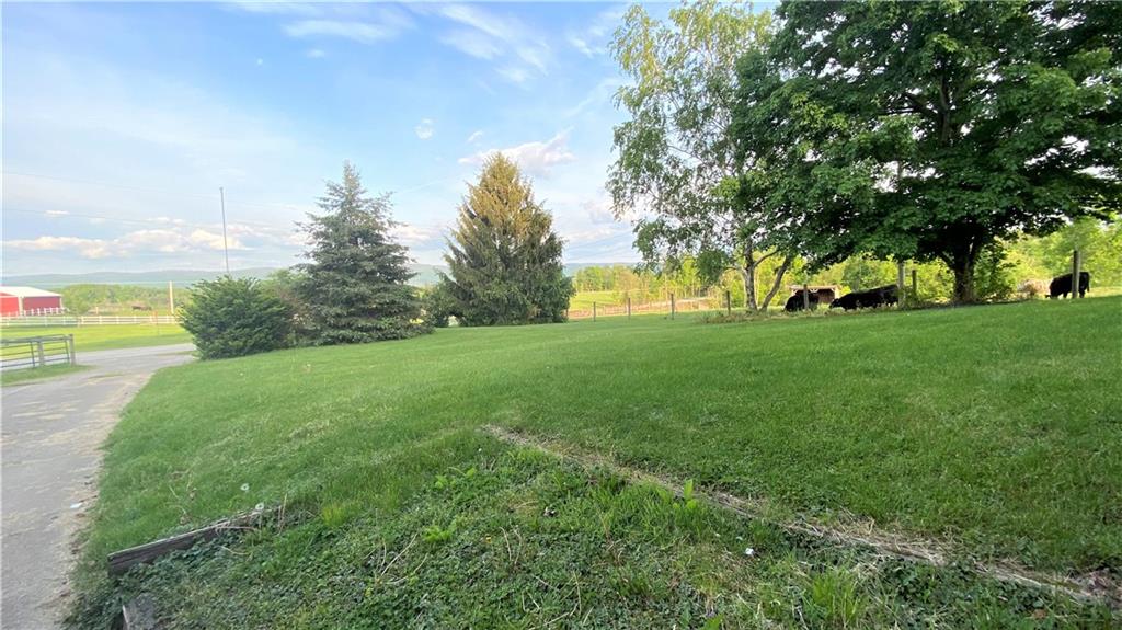 189 Lake Lynn Road Lake Lynn, PA 15451 - Photo 3 of 23
