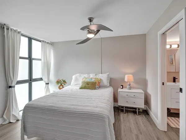 $2,400 | 1301 River Reach Drive, Unit 201, Fort Lauderdale, FL 33315