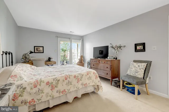 $2,600 | 10205 B Ashbrooke Court, Unit 30, Oakton, VA 22124