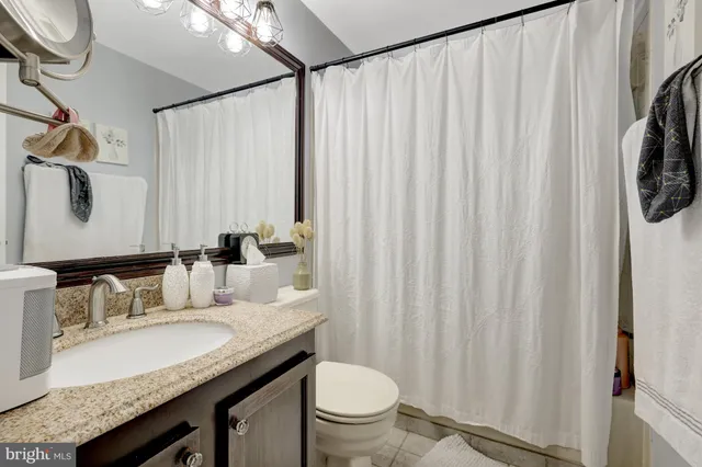 $2,600 | 10205 B Ashbrooke Court, Unit 30, Oakton, VA 22124