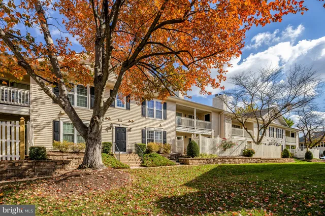 $2,600 | 10205 B Ashbrooke Court, Unit 30, Oakton, VA 22124