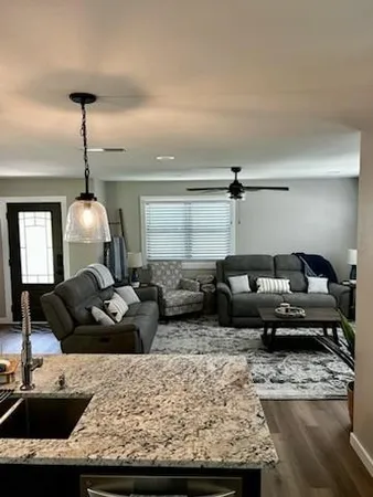 $2,150 | 55 North Elm, Pottsboro, TX 75076