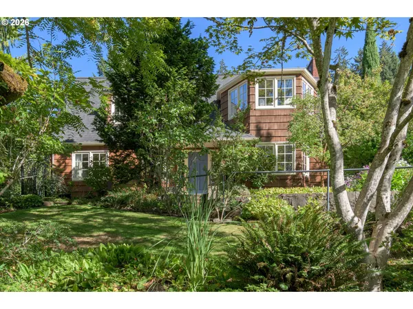 $1,250,000 | 1669 Fairmount Boulevard, Eugene, OR 97403