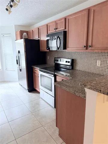 $2,300 | 7849 Sugar View Court, Unit 7849, Orlando, FL 32819