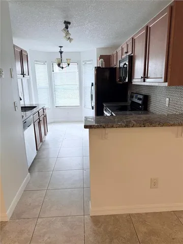 $2,300 | 7849 Sugar View Court, Unit 7849, Orlando, FL 32819