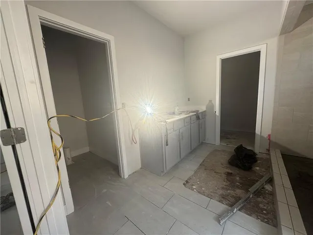 a view of utility room