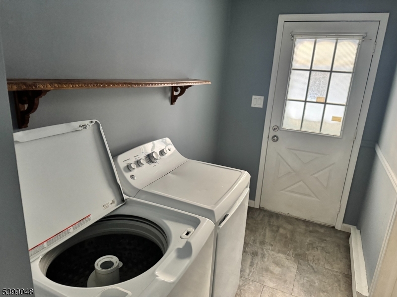 24 Outlook Avenue Budd Lake, NJ 07828 - Photo 4 of 10 a utility room with dryer and washer