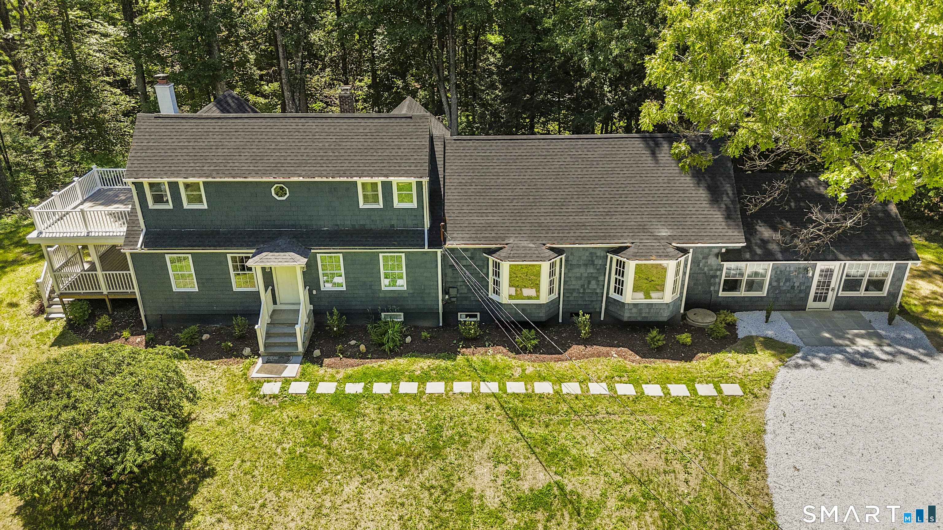 33 Old Stagecoach Road Redding, CT 06896 - Photo 2 of 40