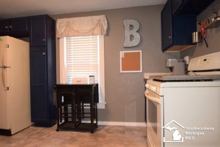 3411 Dean Road Lambertville, MI 48144 - Photo 7 of 15