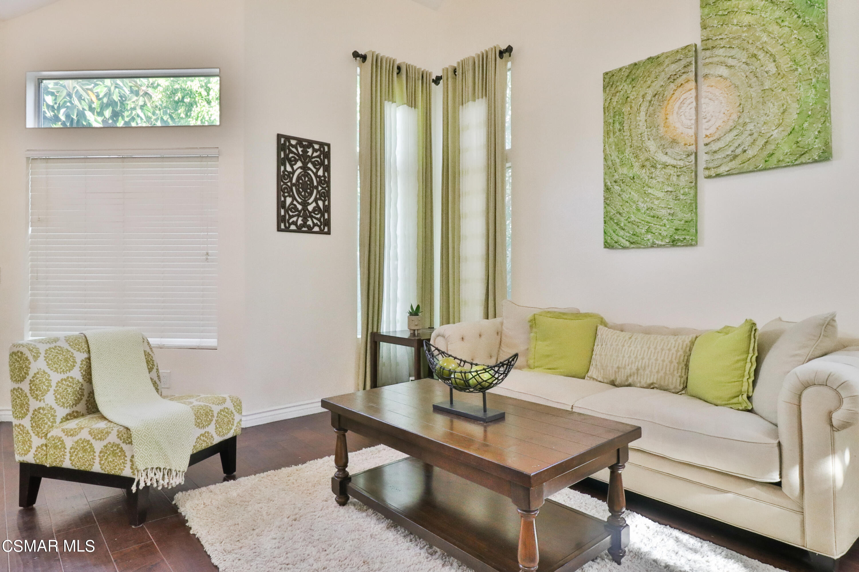 2598 Winthrop Court Simi Valley, CA 93065 - Photo 8 of 33 a living room with furniture and a potted plant