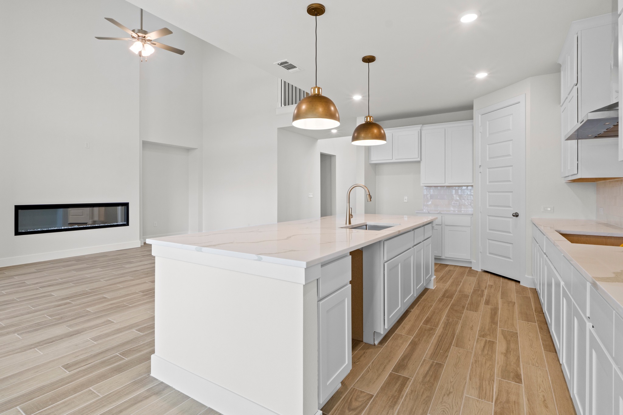 337 Horsemint Lane Georgetown, TX 78633 - Photo 7 of 35