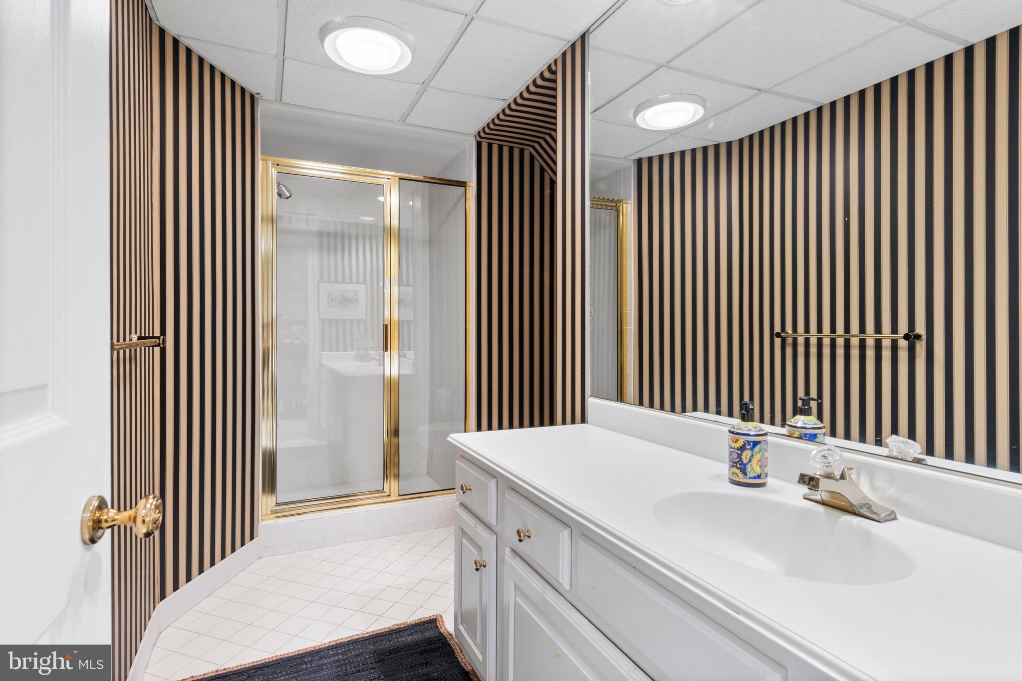 130 Abrahams Lane Wayne, PA 19087 - Photo 53 of 60 Full bath