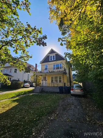 $259,900 | 758 Niagara Street, Buffalo, NY 14213
