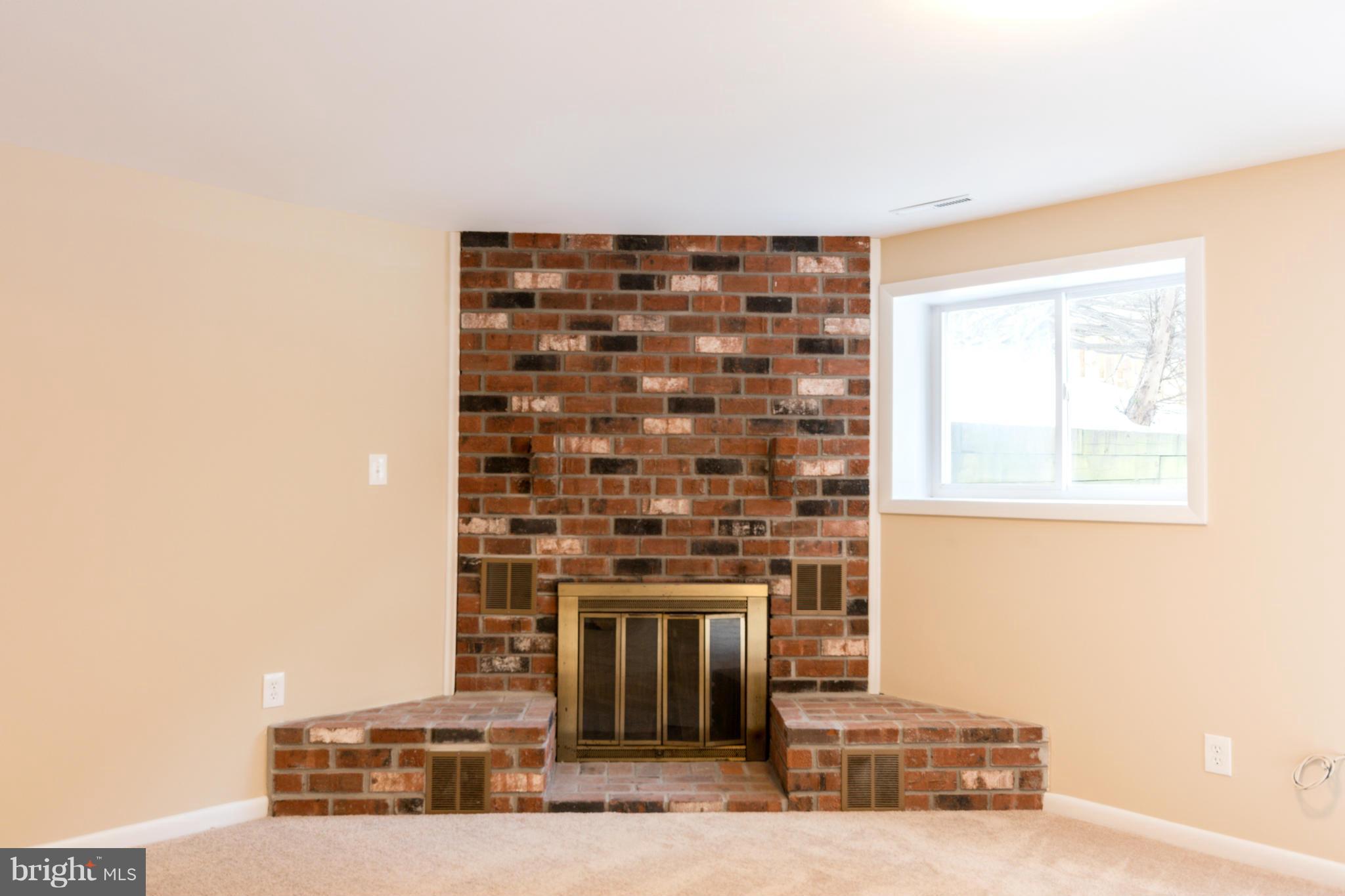 2327 Sugarcone Road Baltimore, MD 21209 - Photo 26 of 30 Family Room