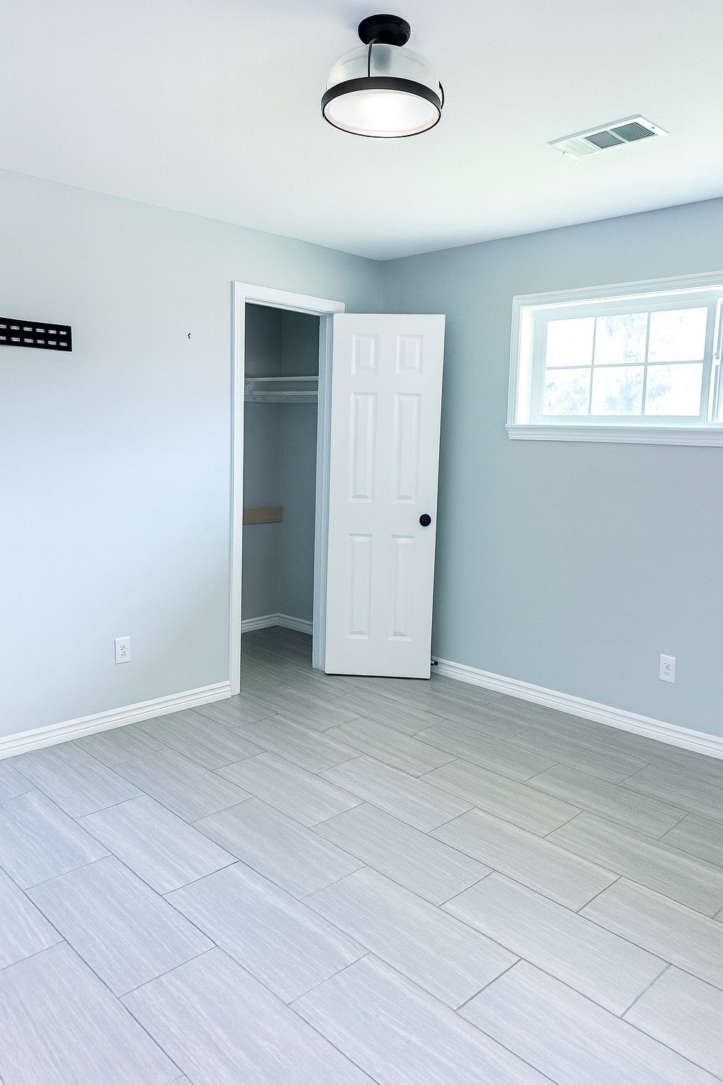 14107 Medora Street Houston, TX 77049 - Photo 9 of 10 Bright and spacious bedrooms