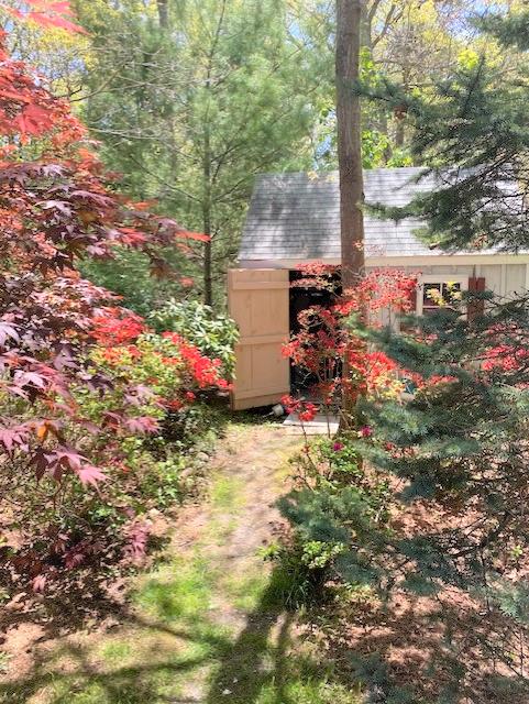 85 Beach Road Orleans, MA 02653 - Photo 18 of 26 a view of a backyard