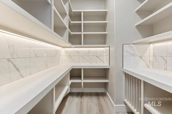 $899,000 | 9933 South Peregrine Falcon Avenue, Nampa, ID 83686