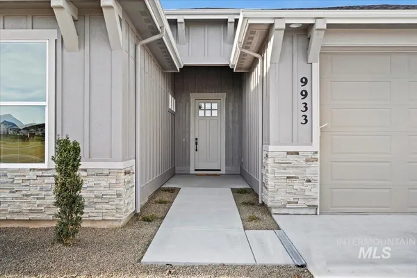 $899,000 | 9933 South Peregrine Falcon Avenue, Nampa, ID 83686