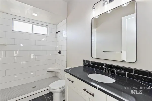 $899,000 | 9933 South Peregrine Falcon Avenue, Nampa, ID 83686