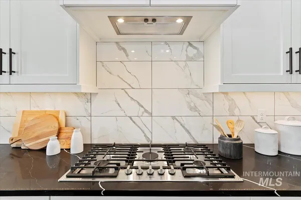 $899,000 | 9933 South Peregrine Falcon Avenue, Nampa, ID 83686