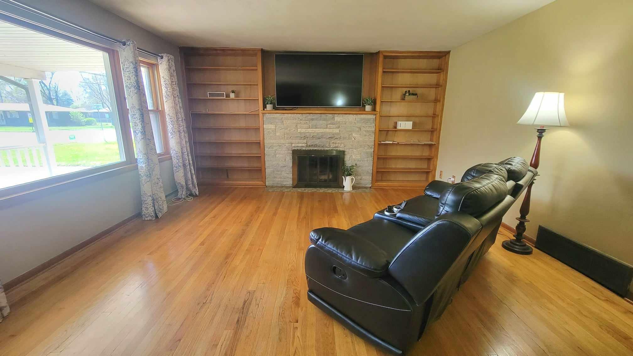 6448 Old Porter Road Portage, IN 46368 - Photo 5 of 18 2016x1134