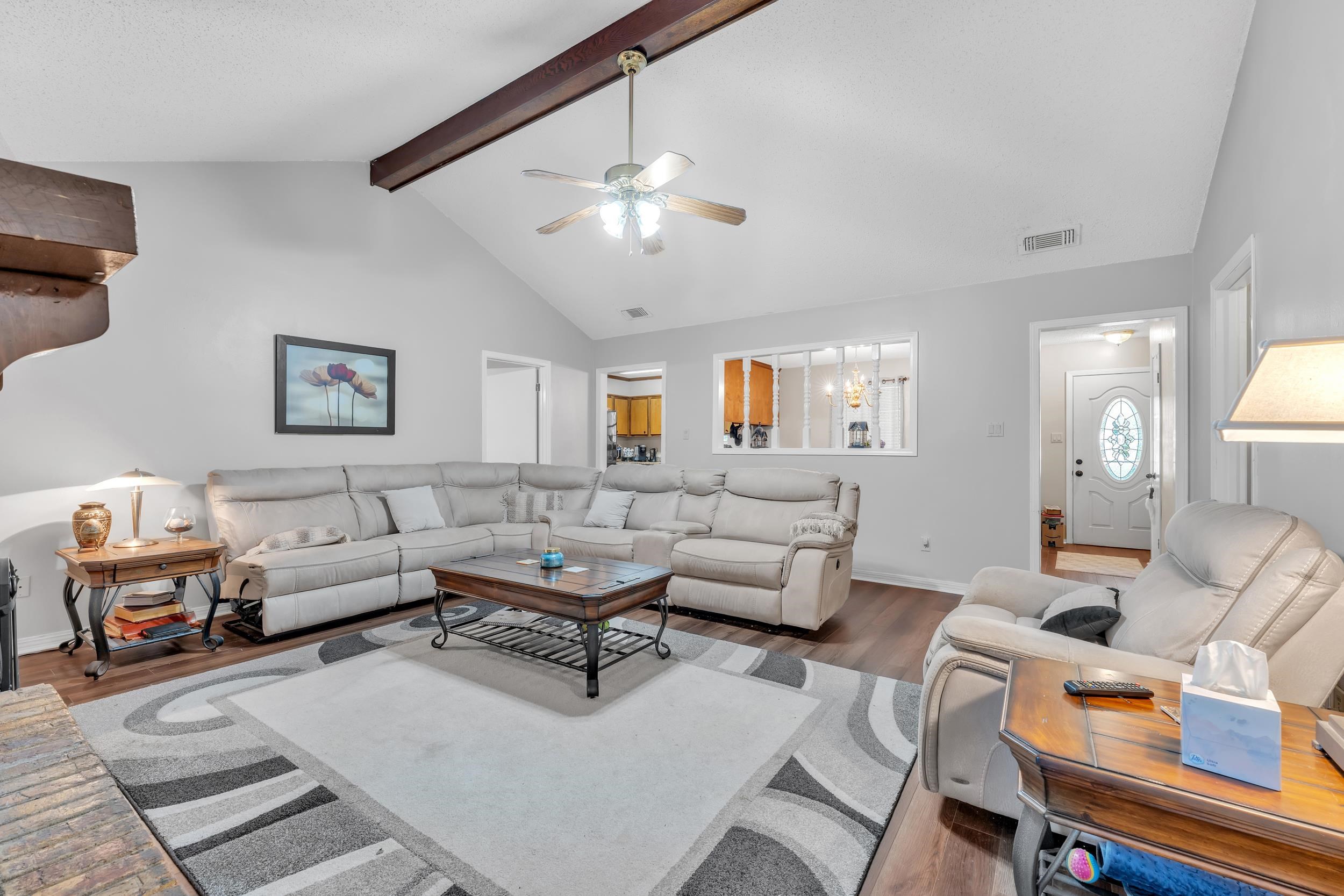 108 Paige Circle Daphne, AL 36526 - Photo 4 of 22 Living Room