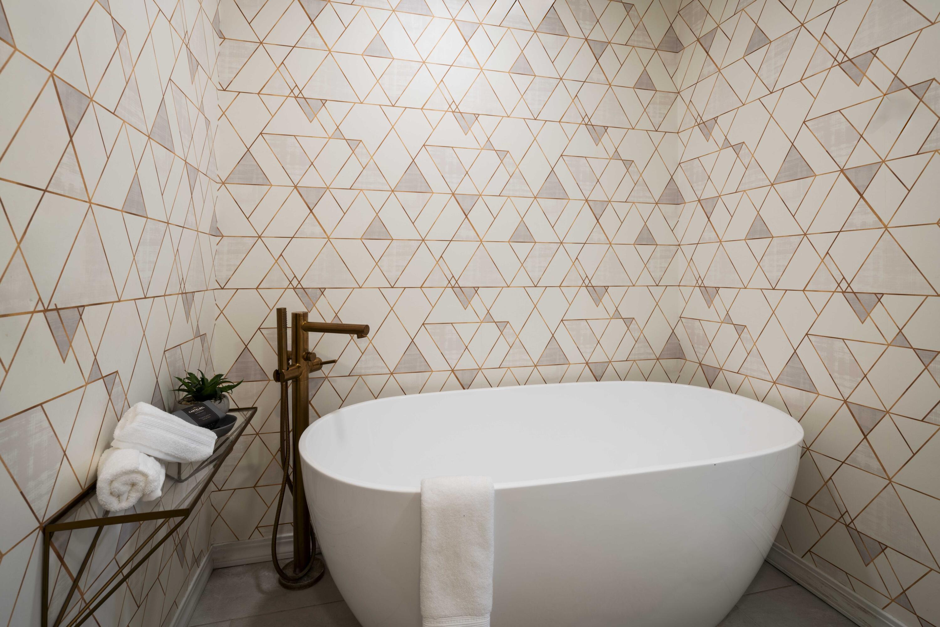 211 Camas Loop East Sun Valley, ID 83353 - Photo 10 of 23 Primary Bath