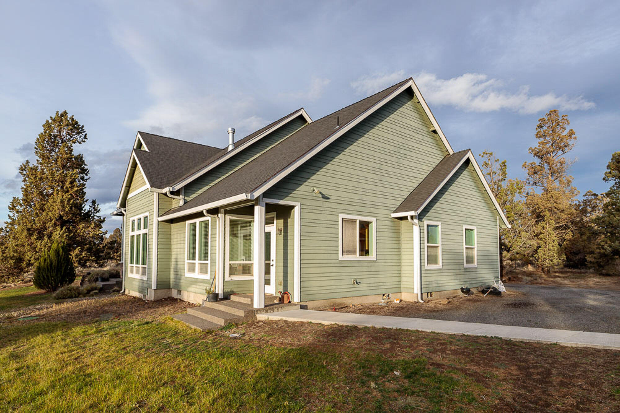 21421 Dale Road Bend, OR 97701 - Photo 32 of 32 Lisa Courtney 21421 Dale Rd-26