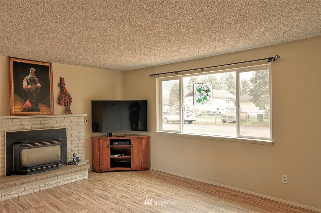 982 Wedmore Place Sedro-Woolley, WA 98284 - Photo 4 of 23 Gallery Image 4