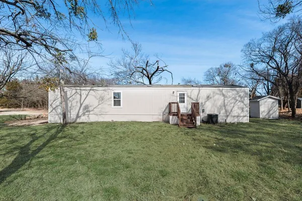 $220,000 | 393 Knollwood Road, Knollwood, TX 75092