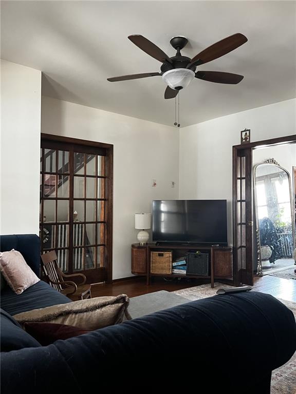 2161 Lowrie Street Pittsburgh, PA 15212 - Photo 12 of 38