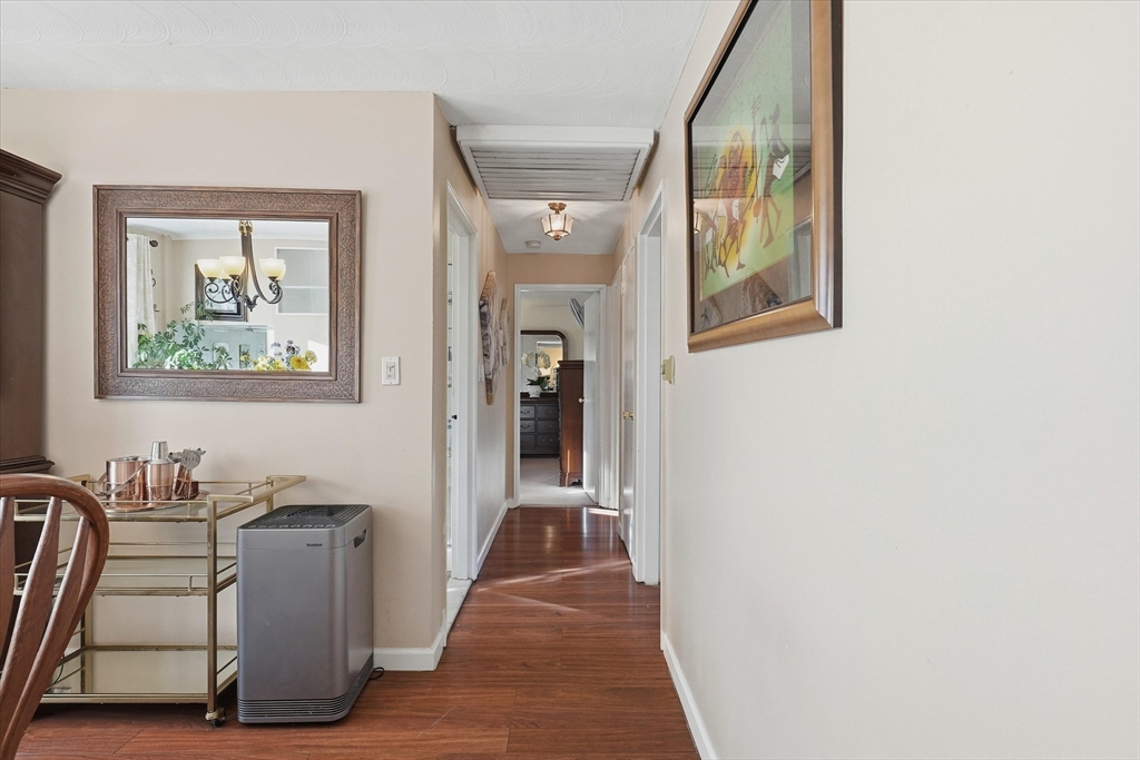 14 Ridgefield Drive Framingham, MA 01701 - Photo 14 of 37