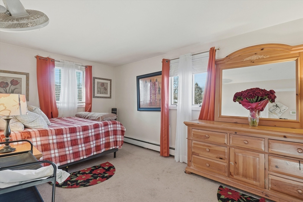 14 Ridgefield Drive Framingham, MA 01701 - Photo 16 of 37