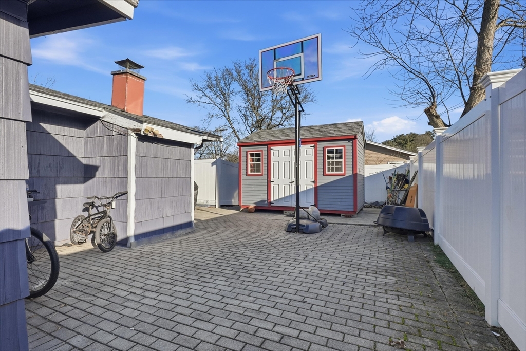 14 Ridgefield Drive Framingham, MA 01701 - Photo 32 of 37