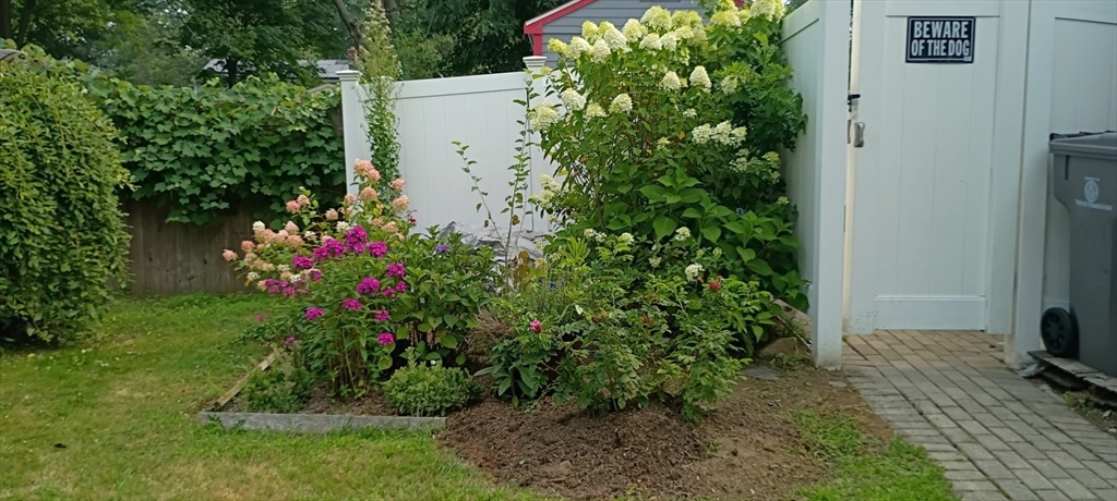 14 Ridgefield Drive Framingham, MA 01701 - Photo 36 of 37