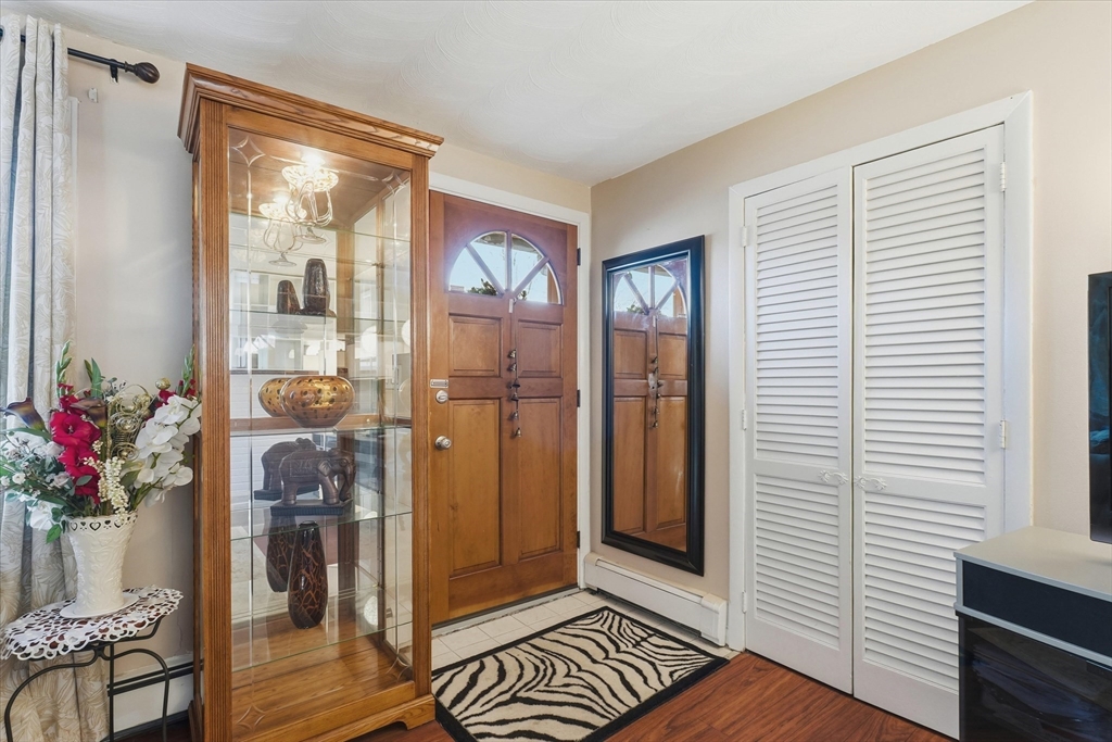 14 Ridgefield Drive Framingham, MA 01701 - Photo 7 of 37