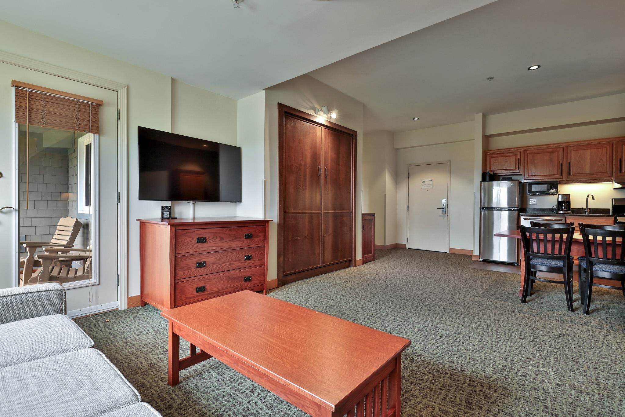 228 East Mountain Road, Unit 335/337 INTERVAL IV Killington, VT 05751 - Photo 13 of 37 Gallery Image 13