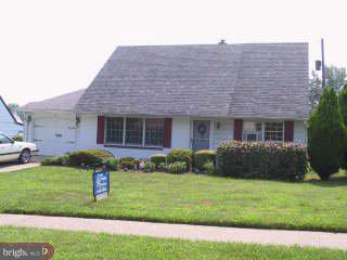 33 Hemlock Road Levittown, PA 19056 - Photo 1 of 1 Gallery Image 1