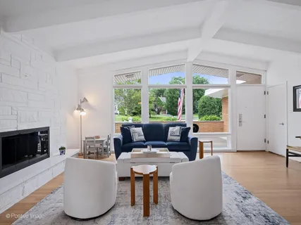 $799,000 | 56 Golf Avenue, Clarendon Hills, IL 60514