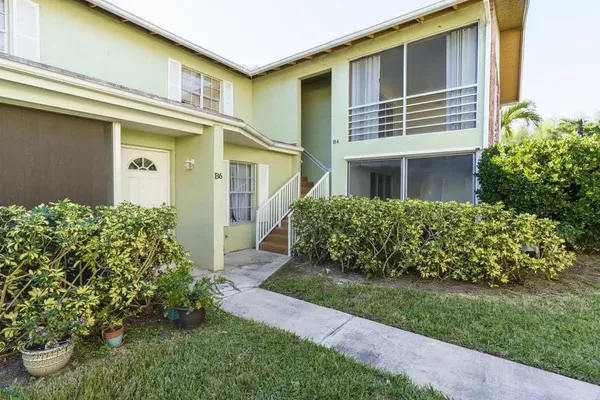 $2,195 | 12036 Florida A1A Alternate, Unit B4, Palm Beach Gardens, FL 33410
