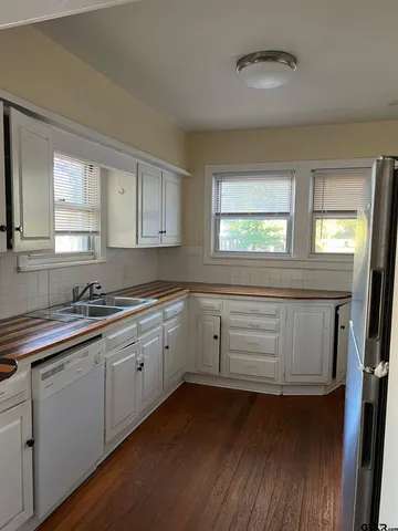 $1,400 | 1114 South Broadway Avenue, Tyler, TX 75701