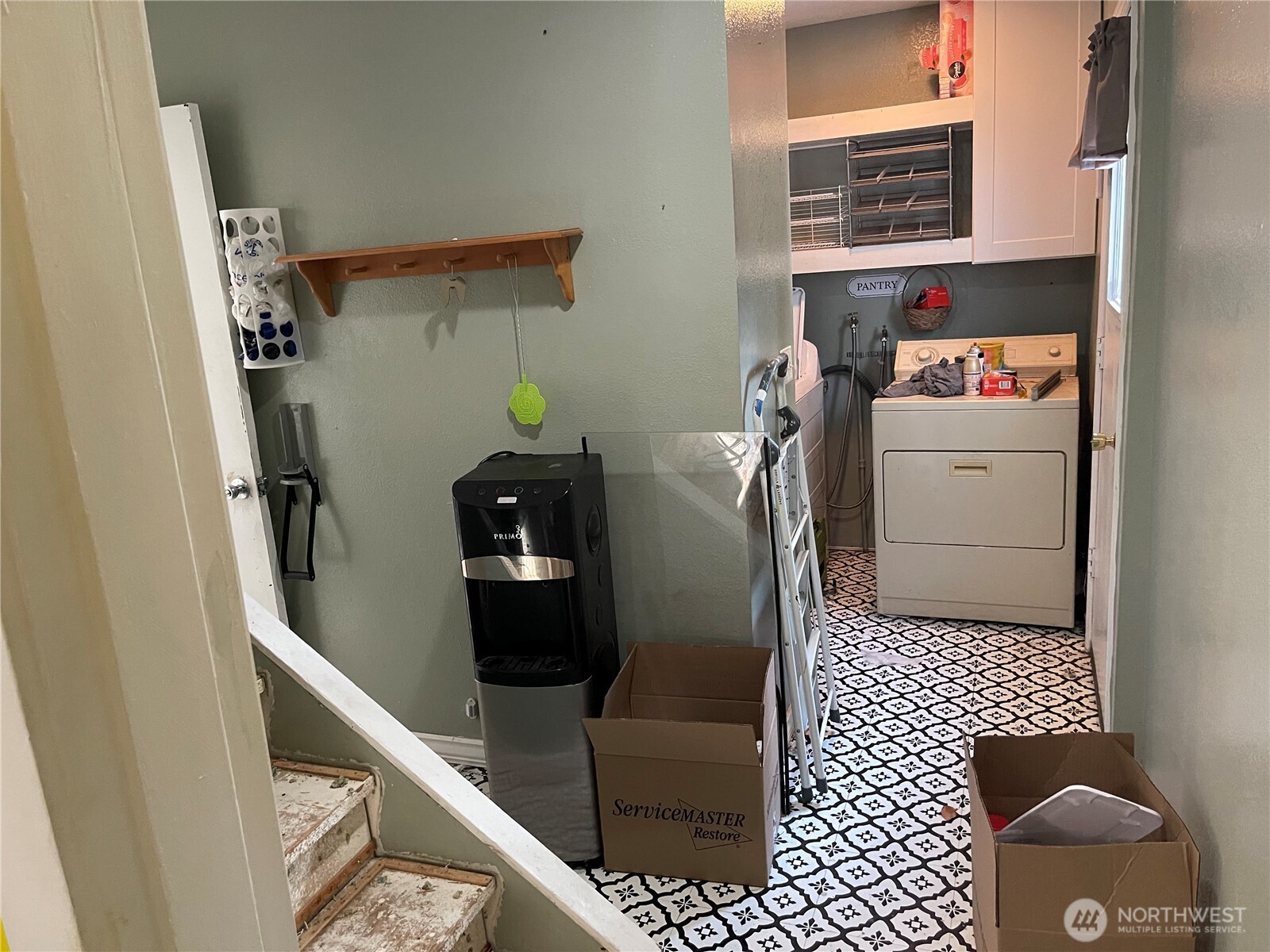 16460 Scandia Road Northwest Poulsbo, WA 98370 - Photo 16 of 33 a bathroom with a sink toilet and shower