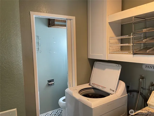 a bathroom with a sink and a toilet