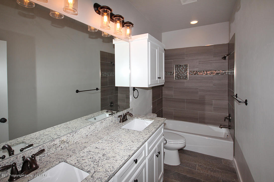 9625 Hey Jude Lane Amarillo, TX 79119 - Photo 16 of 22 Bathroom