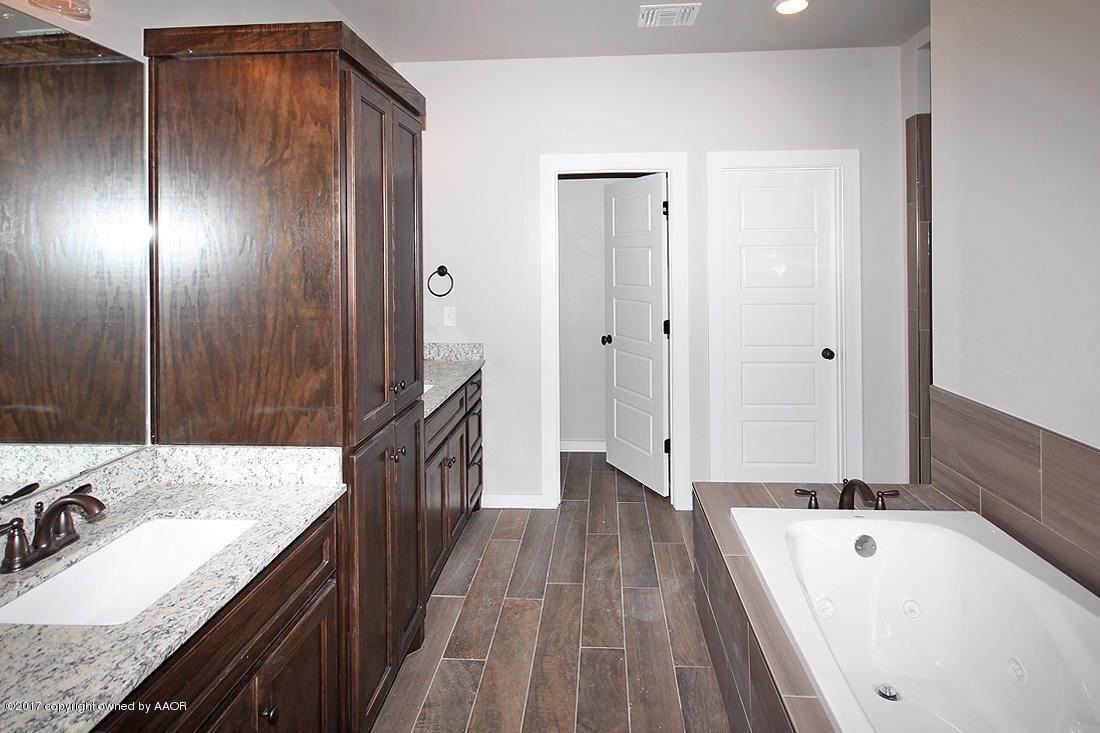9625 Hey Jude Lane Amarillo, TX 79119 - Photo 7 of 22 Master Bath