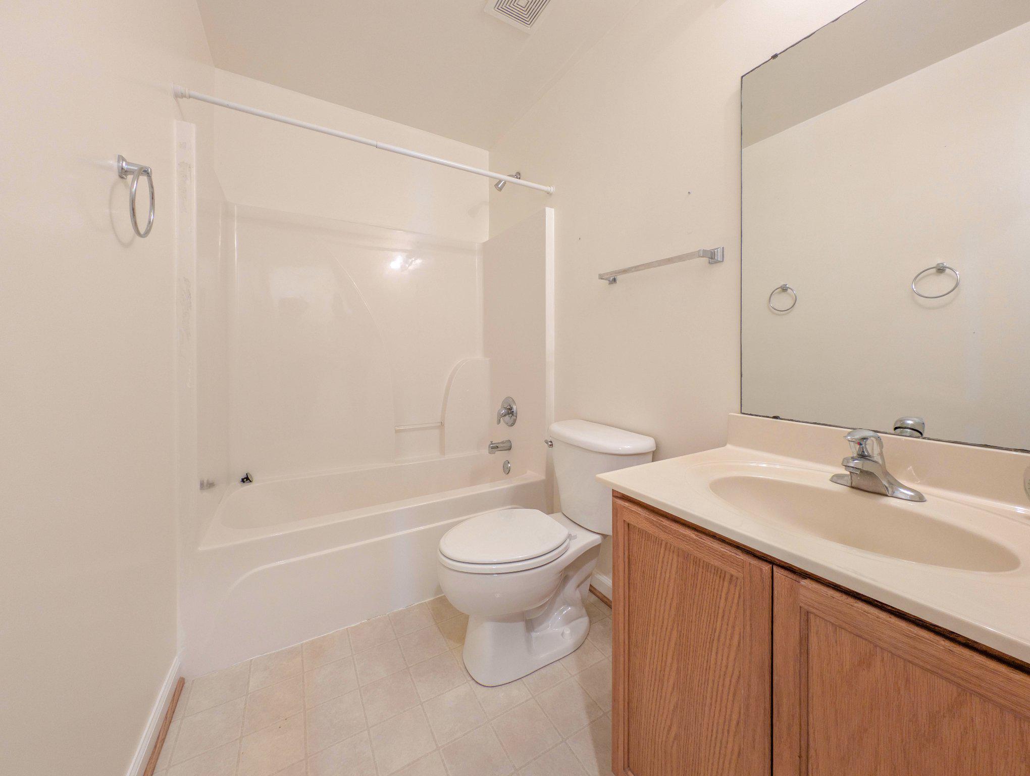 9145 Old Turnpike Road Culpeper, VA 22701 - Photo 14 of 19 Bathroom 2