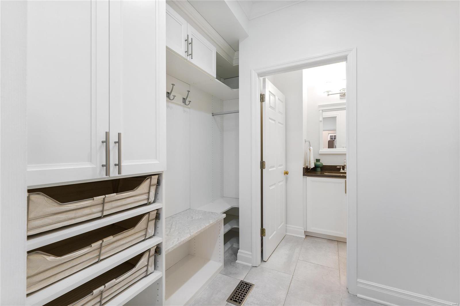 306 David Harrison Lane Ballwin, MO 63021 - Photo 15 of 49