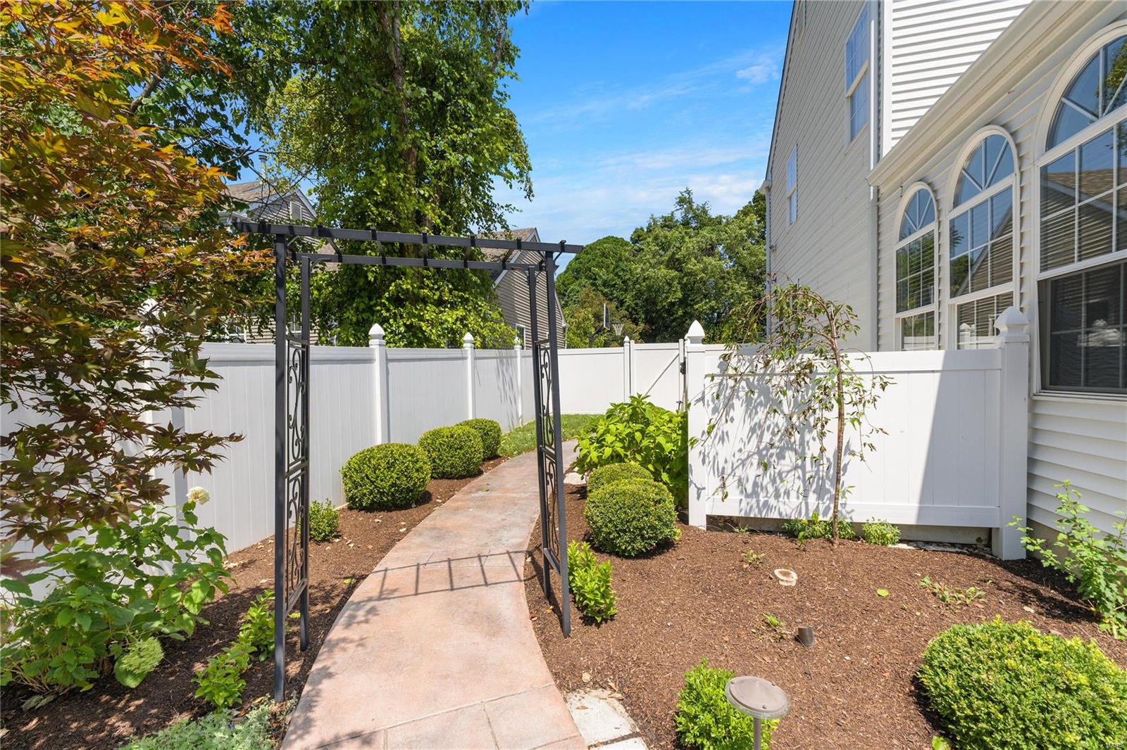 306 David Harrison Lane Ballwin, MO 63021 - Photo 42 of 49